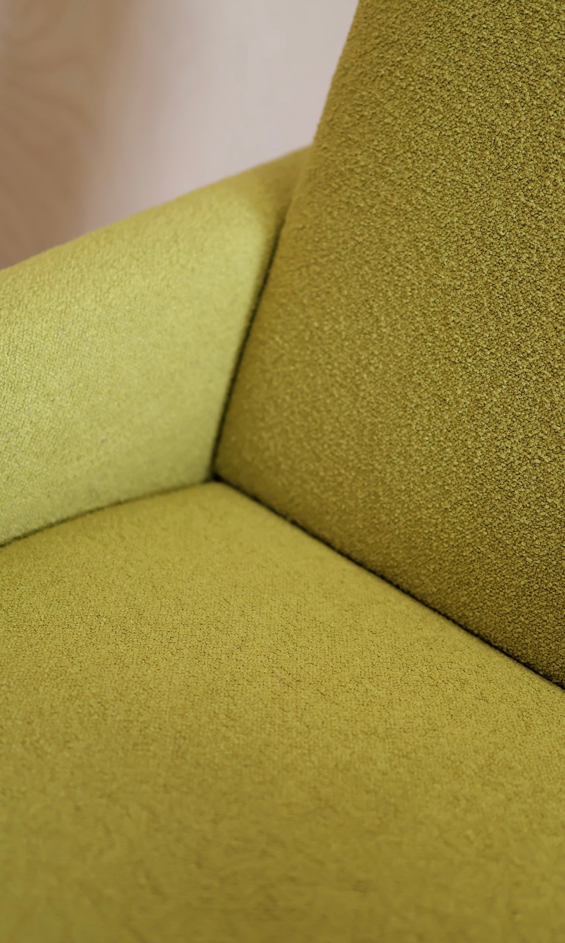 armchair Navrátil